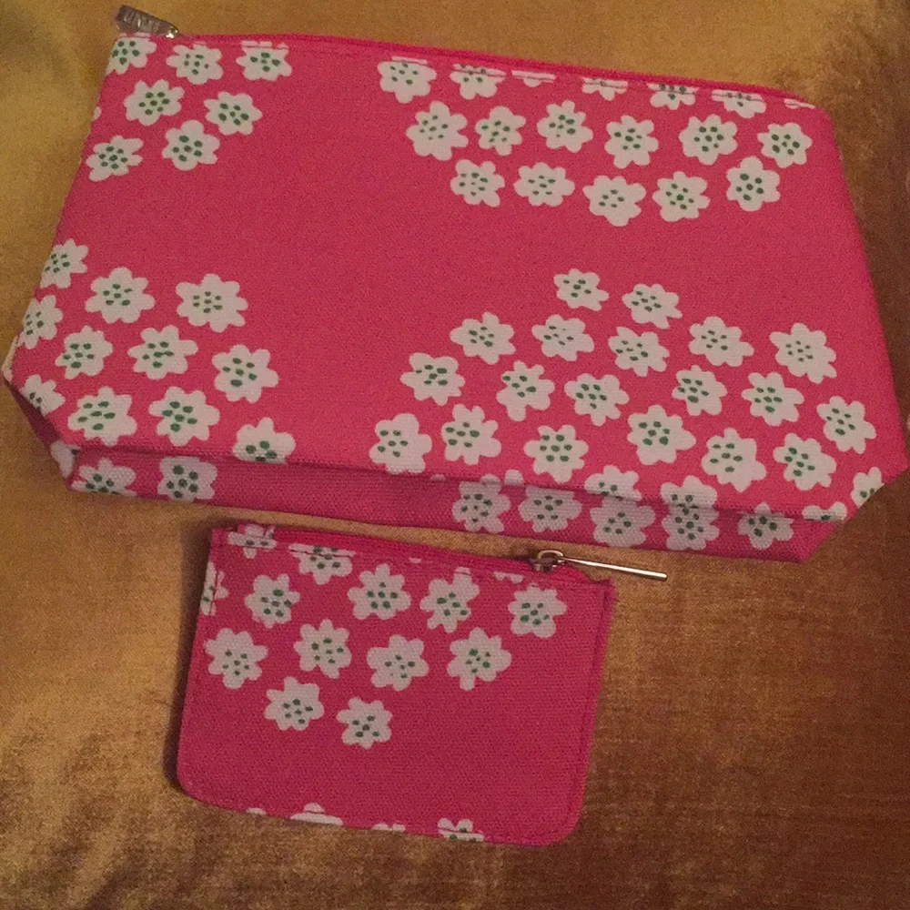 Clinique pink white